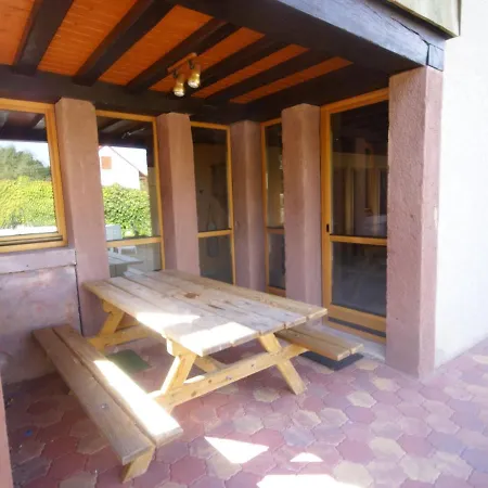 Semesterbostad Tranquil Holiday In With Terrace *